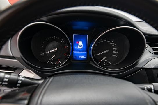 Toyota Avensis 2.0 D-4D Premium