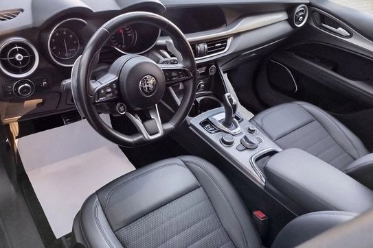 Alfa Romeo Stelvio Turbo Sprint Q4