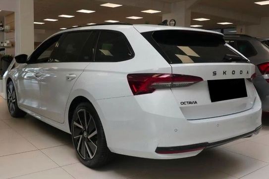 Skoda Octavia Sportline 1.5 TSI mHEV DSG