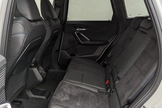 BMW iX1 xDrive30 66.5kWh M Sport