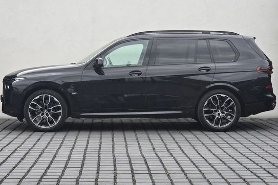 BMW X7 M60i xDrive