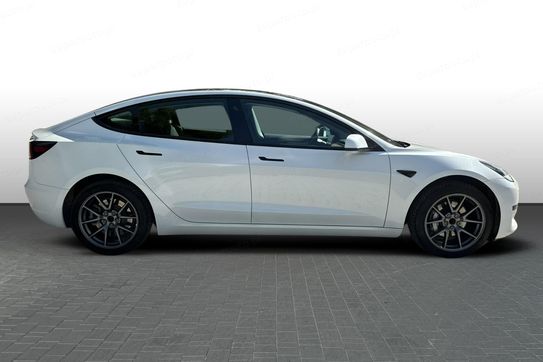 Tesla Model 3 RWD