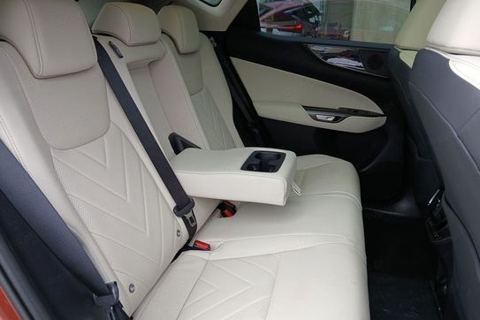 Lexus NX 450h+ Prestige AWD