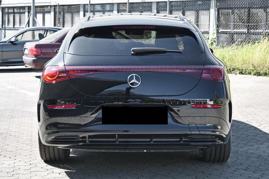 Mercedes CLA 200 AMG Line Shooting Brake