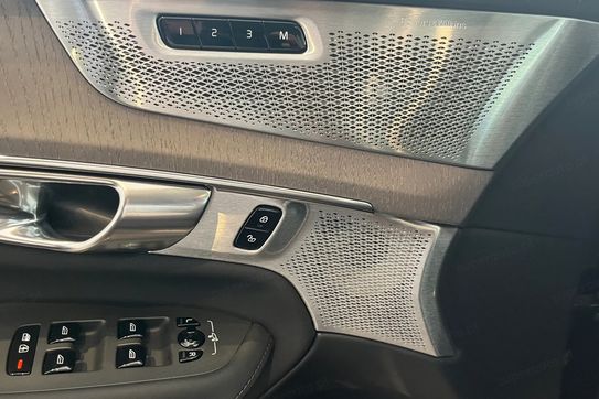 Volvo XC90 B5 B AWD Ultra Dark 7OS