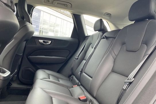 Volvo XC60 B4 B Plus Dark