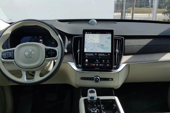 Volvo XC90 T8 AWD Plug-In Hybrid Ultra Bright 7os