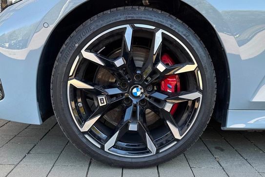 BMW Seria 3 330d xDrive M Sport