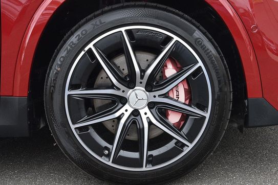 Mercedes GLA AMG 35 4-Matic