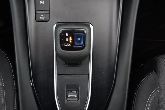 Nissan Qashqai 1.3 DIG-T mHEV N-Connecta XTronic