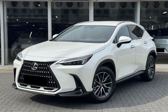 Lexus NX 350h Elegance 2.5 Hybrid