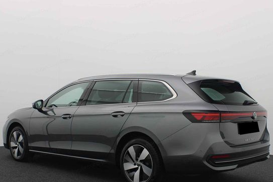Volkswagen Passat Business Plus 1.5 TSI mHEV DSG