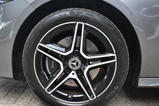 Mercedes Klasa A 250 e  AMG Line