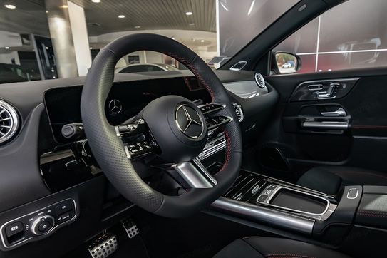 Mercedes GLA 200  AMG Line
