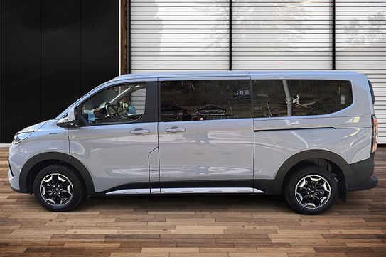 Ford Tourneo Custom 320 L2H1 Active A8 AWD