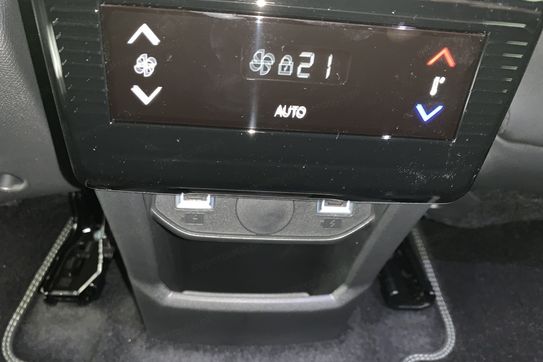 Peugeot 5008 GT 1.2 mHEV e-DCS6