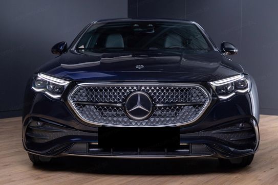 Mercedes Klasa E 220 d  4-Matic AMG
