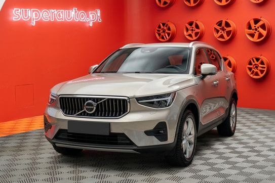 Volvo XC40 B4 AWD Plus Bright