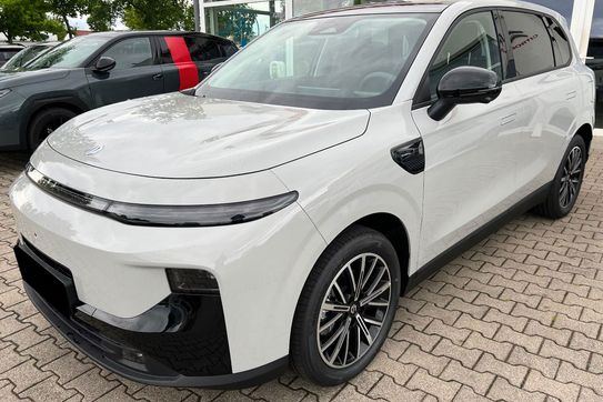 Leapmotor B10 Design Hybrid EV 18,8 kWh