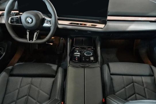 BMW Seria 5 520d xDrive M Sport