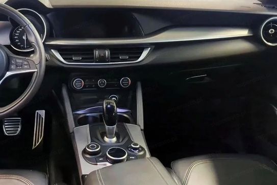 Alfa Romeo Stelvio 2.0 Turbo Executive Q4 aut