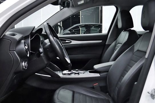 Alfa Romeo Stelvio 2.0 Turbo Sprint Q4 aut