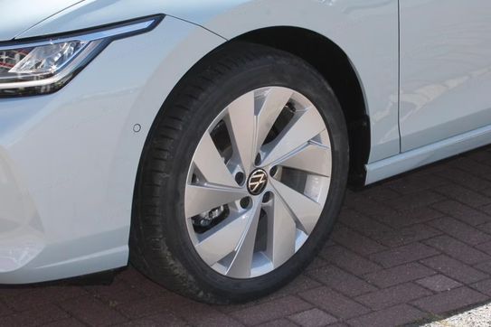 Volkswagen Golf Life Plus 1.5 TSI