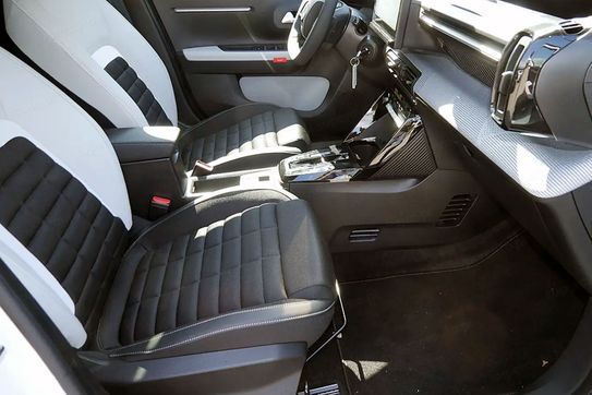 Citroen C3 Aircross Max eDCT6 1.2 mHEV