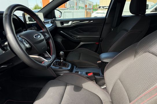 Ford Focus 1.0 EcoBoost ST-Line X