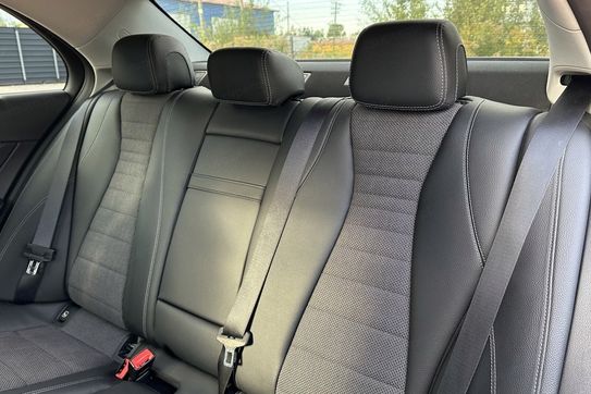 Mercedes E Klasa 220 d 4MATIC Avantgarde