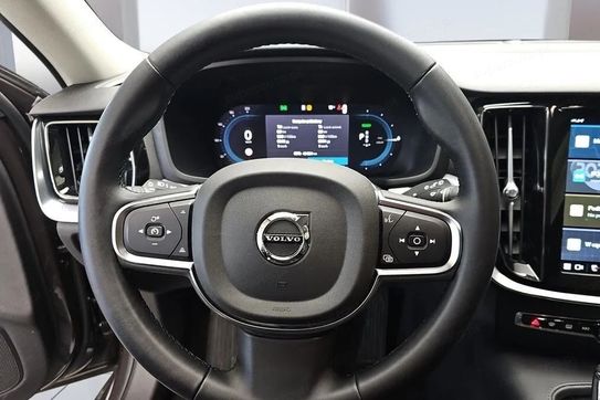 Volvo V60 T6 AWD Plug-In Hybrid Core