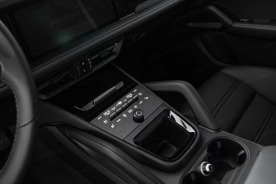 Porsche Cayenne Coupe Black Edition