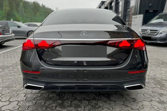 Mercedes E Klasa 220 d 4-Matic AMG