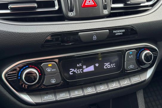 Hyundai i30 1.0 T-GDI Smart DCT