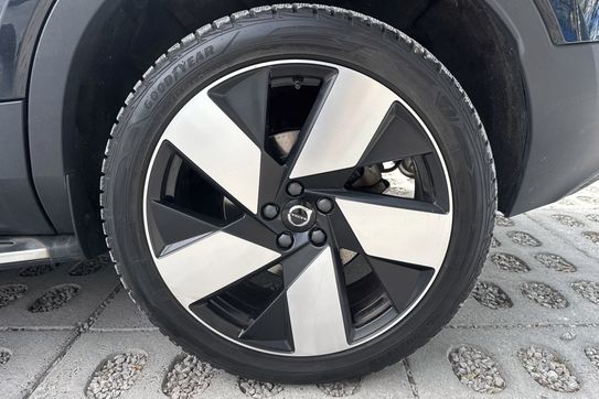 Volvo XC40 T5 PHEV Plus Dark