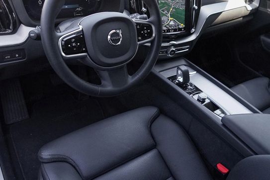 Volvo XC60 B5 B AWD Plus Dark