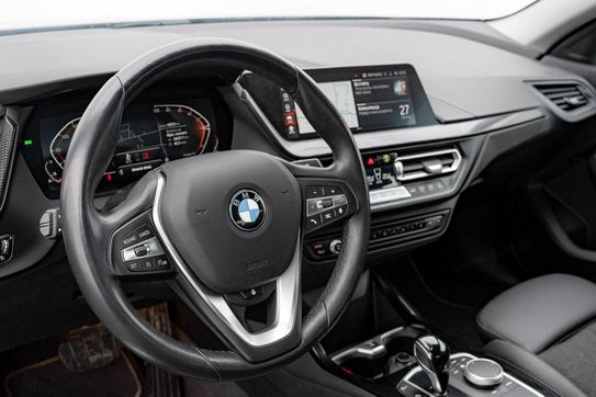 BMW Seria 2 218i Sport Line aut