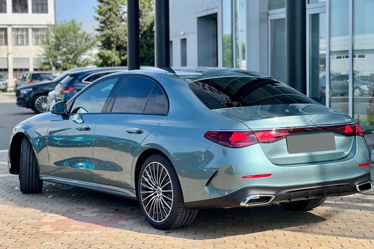 Mercedes Klasa E 300 de 4-Matic AMG