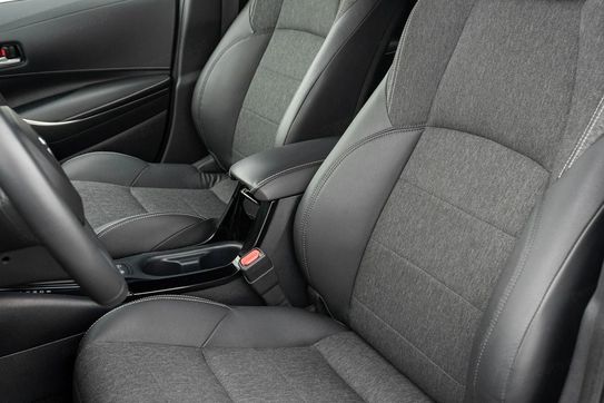 Toyota Corolla 1.8 Hybrid