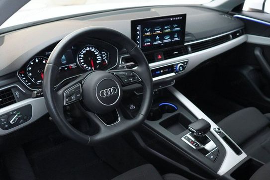 Audi A4 35 TFSI mHEV S tronic
