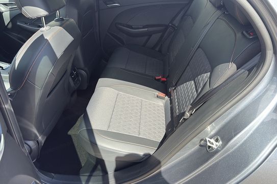 MG 3 Exclusive 1.5 Hybrid+ AT