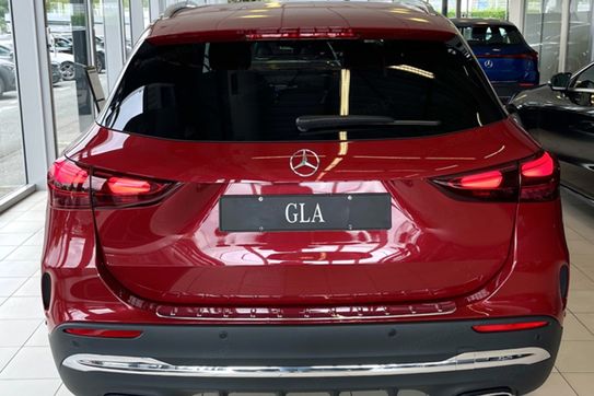 Mercedes GLA 200 AMG Line