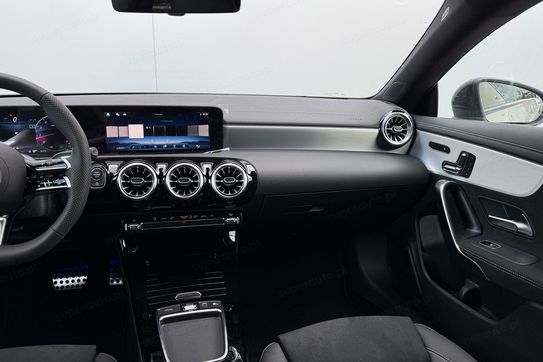 Mercedes CLA 200 AMG Line