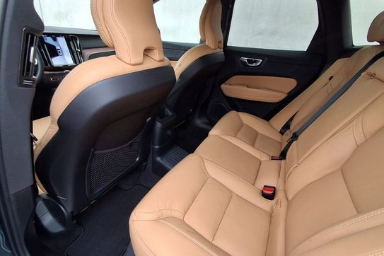 Volvo XC60 T6 AWD Ultra Dark