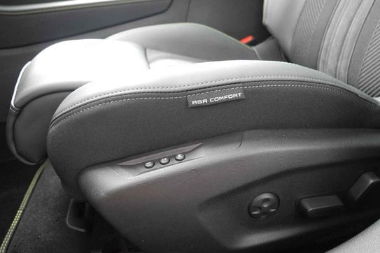 Peugeot 308 GT Exclusive S&S e-DCS6 1.2 mHEV