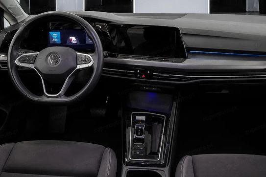 Volkswagen Golf eTSI EVO Style DSG