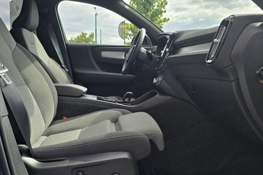 Volvo XC40 B4 Plus Dark
