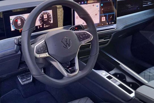 Volkswagen Passat R-Line Plus 2.0 TSI DSG