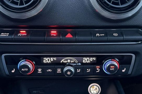 Audi A3 RS3 2.5 TFSI quattro S tronic