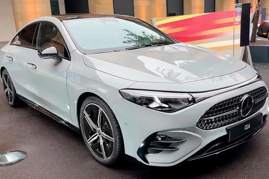 Mercedes CLA 200 AMG Line